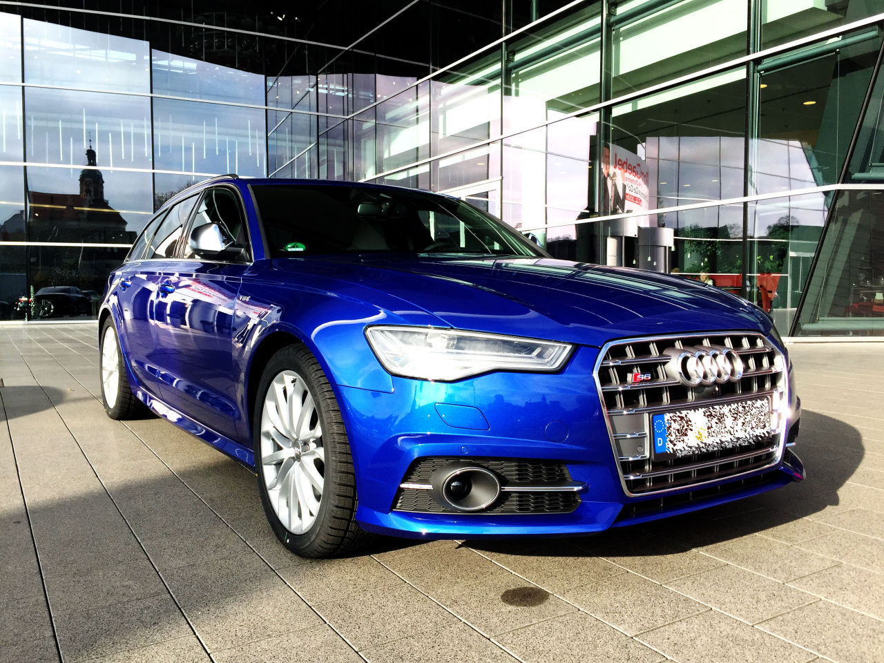 Audi S6 - Car info guide